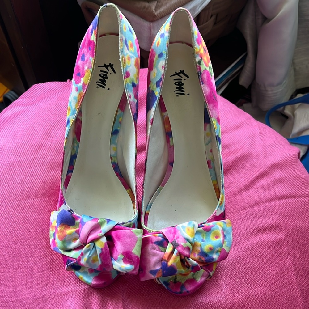 Pink shoes